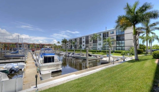 Waterfront Condo close to fabulous 5th Avenue