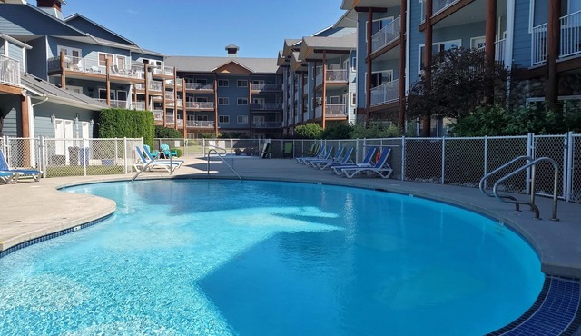 Waterfront Condo unit D201 with BOAT SLIP, Pool, Hot Tub, underground Parking