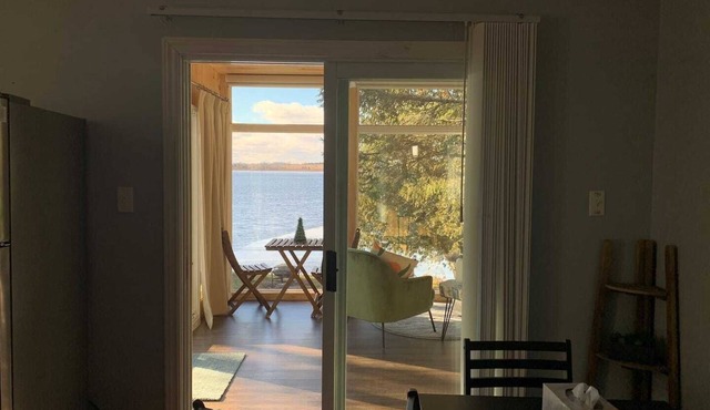 Waterfront Cottage at North Shore of Lake Scugog
