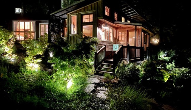 Waterfront Cottage, The Captains Cabin is a romantic, remote spot in the PNW.