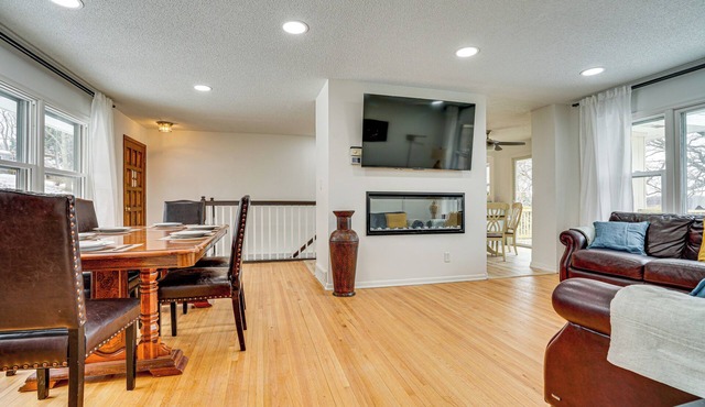 Waterfront Eagle Lake Home w/Yard & Deck