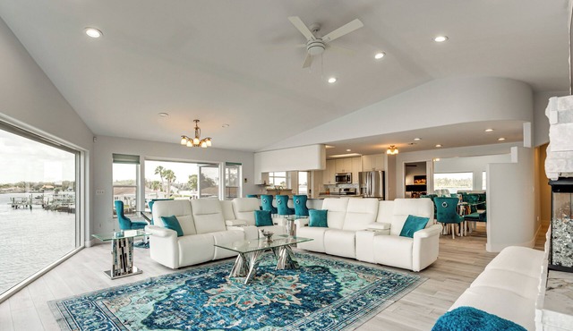 Waterfront Gem w/Dock in Crystal River!