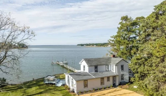 Waterfront Getaway Beach Dock Kayaks Fire Pit