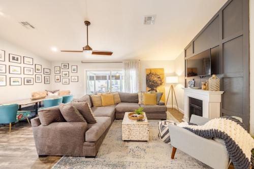 Waterfront Home Just Minutes To Beach