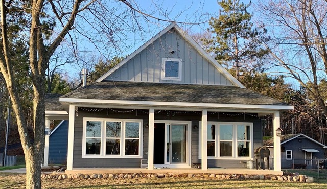 Waterfront home on Lake Wissota on quiet bay