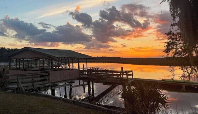 Waterfront Home with shared dock + Paradise on the water.