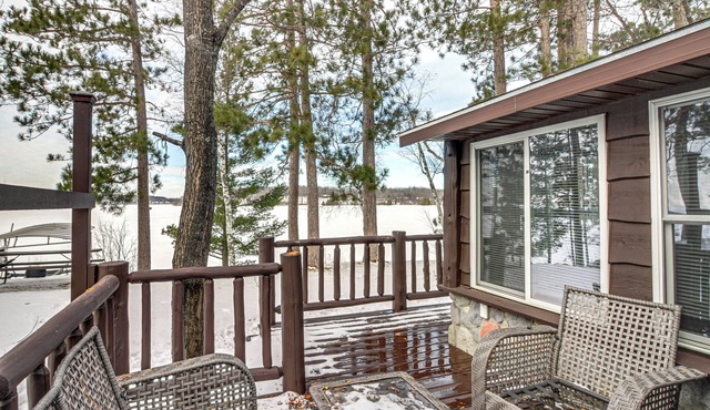 Waterfront Leech Lake Cabin w/Boat Dock + Lift