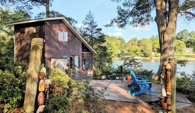 Waterfront Loft on the Yeocomico River - Kayaks, Dock & Swimming Pool
