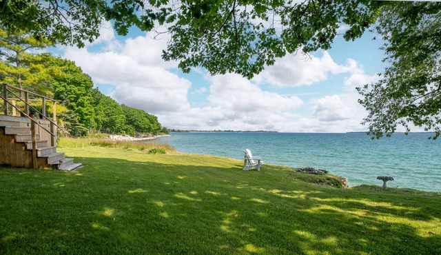 Waterfront Long-term Rental in Prince Edward County (Pet-Friendly)