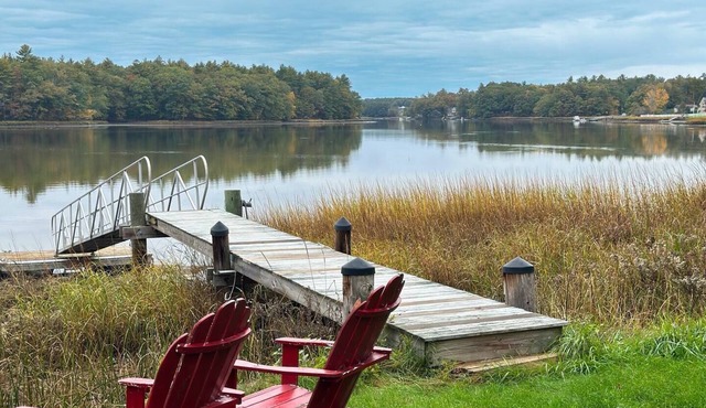 Waterfront Oasis~Pool Table~Deck~Dock~Garage