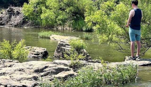 Waterfront Pet Friendly Cabin on Glover River with Hot Tub near Broken Bow, Oklahoma
