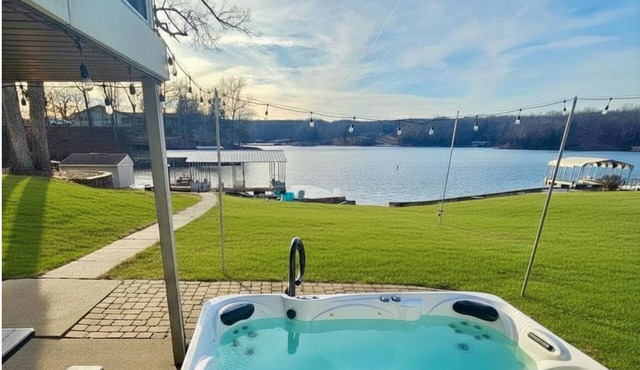 Waterfront Retreat with Hot Tub