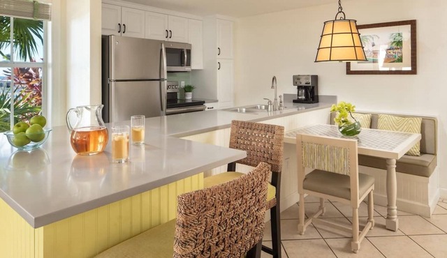 WATERFRONT Sunset Harbor Resort in Old Town+ Resort Amenities, 2BR Suite