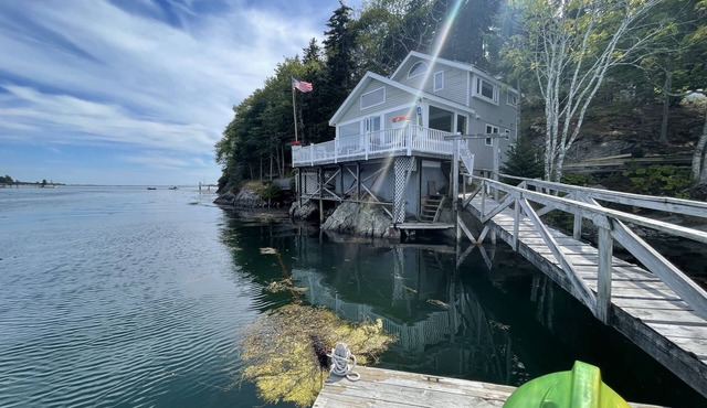 Waterfront, views, the sound of open ocean, the tranquility of an idyllic cove