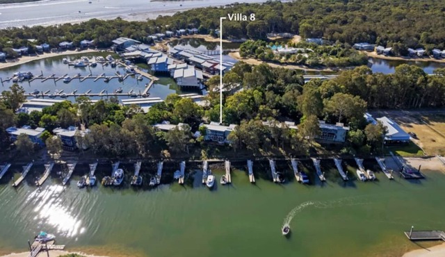 Waterfront Villa - Boat Berth - Couran Cove Resort - South Stradbroke Island