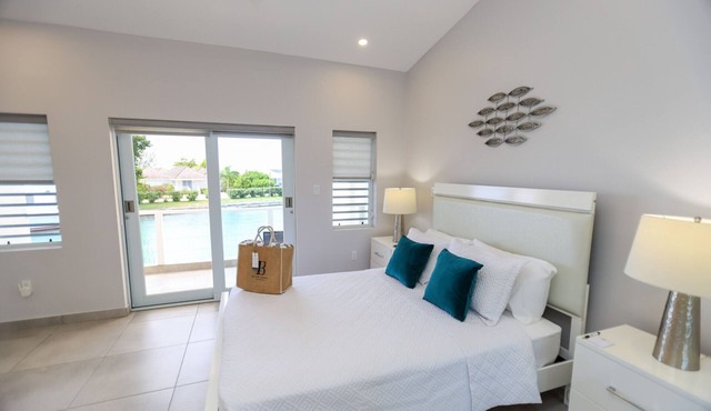 Waterfront Villa 246E South Finger, Jolly Harbour