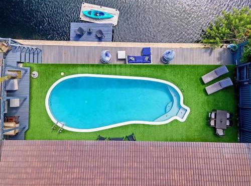 Waterfront Villa Near Beach Pool