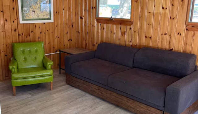 Waterfront w/Beach on Elk Lake - Cabin 3