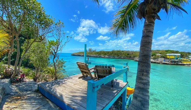 WATERFRONT W/POOL, STARFISH