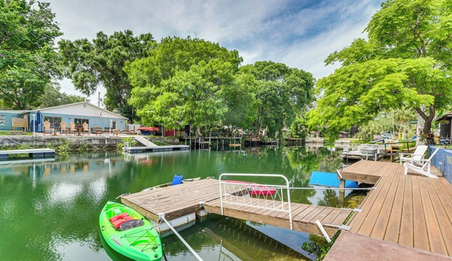 Waterfront Weeki Wachee Home w/Fire Pit!