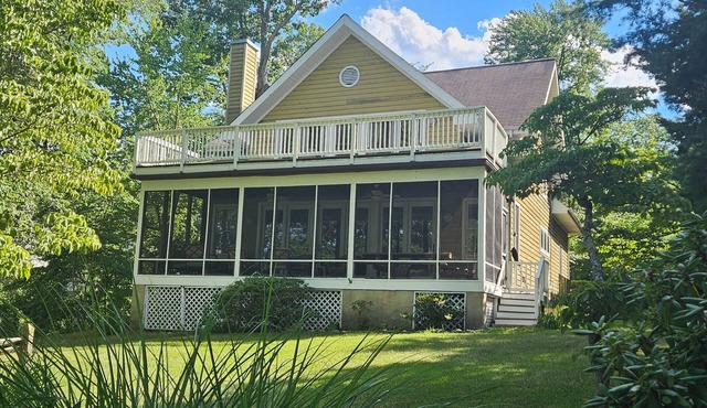 Waterfront - Wonderful View, Spacious, Relaxing, Lovely Front Porch and Deck