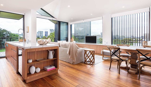 Waterloo - Sunny Modern Urban Sanctuary