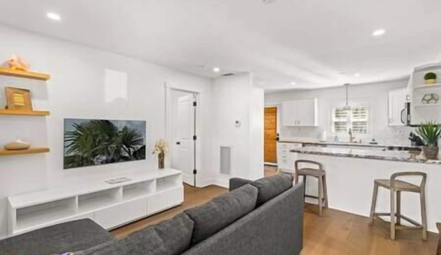 Watermark Suite C