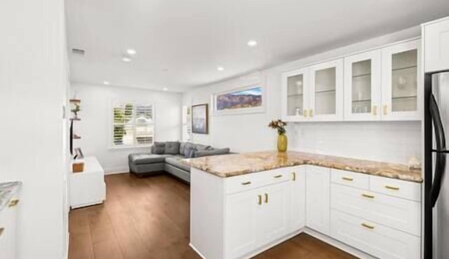 Watermark Suite D, Upstairs