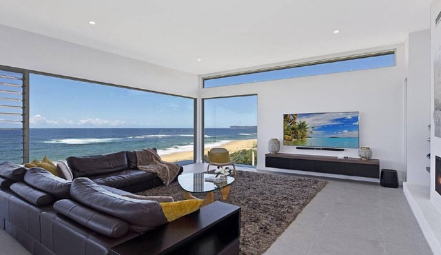 WATERS EDGE AT FORRESTERS BEACH - THE ULTIMATE BEACHFRONT WITH PANORAMIC VIEWS