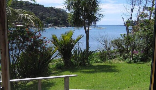 Waters Edge Mill Bay