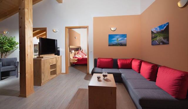 Watzmann, 2-4 Pers., 120 m², 2 Schlafzimmer, Wohnzimmer, Kochnische, Badewanne, Dusche und WC, Balkon