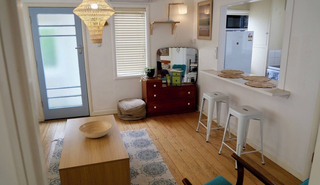 Wave and point break cottage
