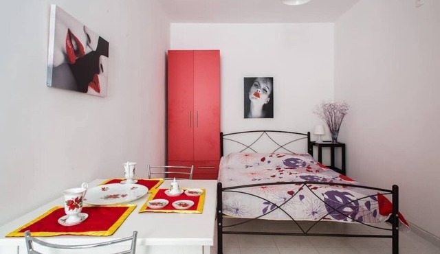 Wavedance Accommodation (Estia)