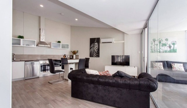 Waverley apartment A-two bedrooms, wifi available