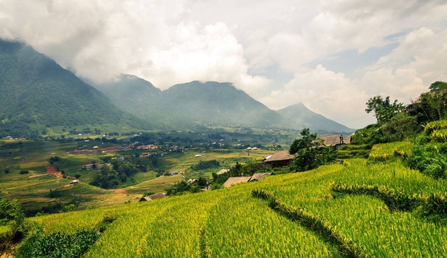 We will bring you simple experiences with majestic mountains, peaceful scenery