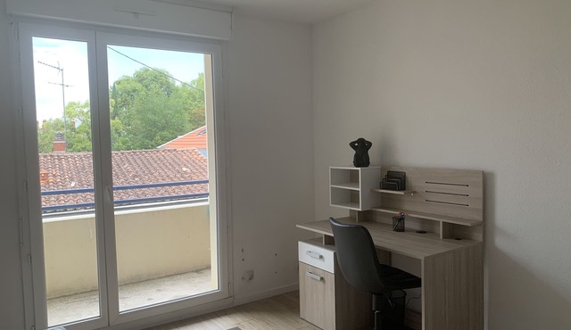 WEEKLY STUDIO NEAR BORDEAUX