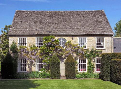 Weir House