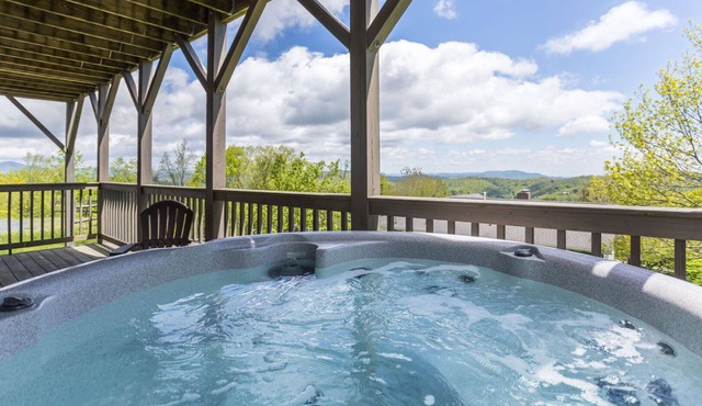 Welcome Home - Great View, Hot Tub, Foosball Table, Fire Pit, 15 minutes to Boone!