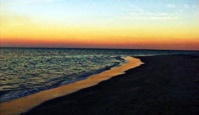 Welcome to Paradise Island and sandy beach