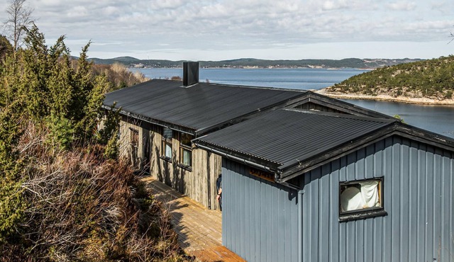 Welcome to this cabin in the fjord and island landscape near Trondheim.