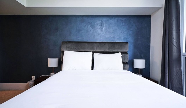 Welcoming 2BR Getaway with Sofa Bed. Near Attractions!
