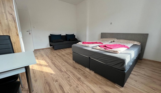 Welcoming 4BR shared Apt.-best location