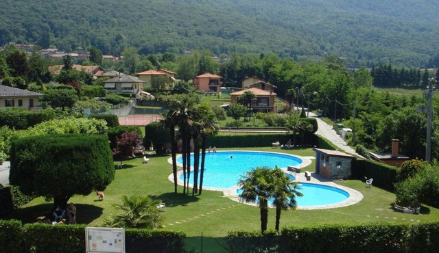 Well-kept 3-room terrace apartment with a fantastic view of the lake