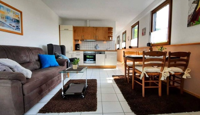 Well-kept vacation home in the middle of the vineyards, apartment 2, short vacation on request