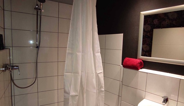 Werner Ferienwohnung mit Familienzimmer - Ferienwohnung Rhede