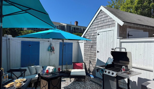 West End Escape - Modern 2 Bedroom with Parking, Private Patio, Grill, Firepit
