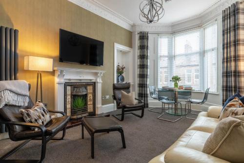 West Highland Apartments Milngavie - The Lomond