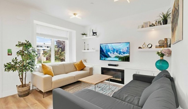WestCoastNest - Centrally located Vancouver home