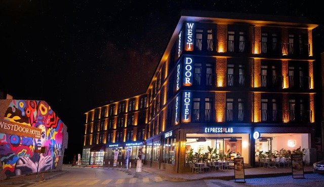 WestDoor Hotel