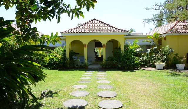 WESTERLEE 3 bedroom 2 bathroom with POOL